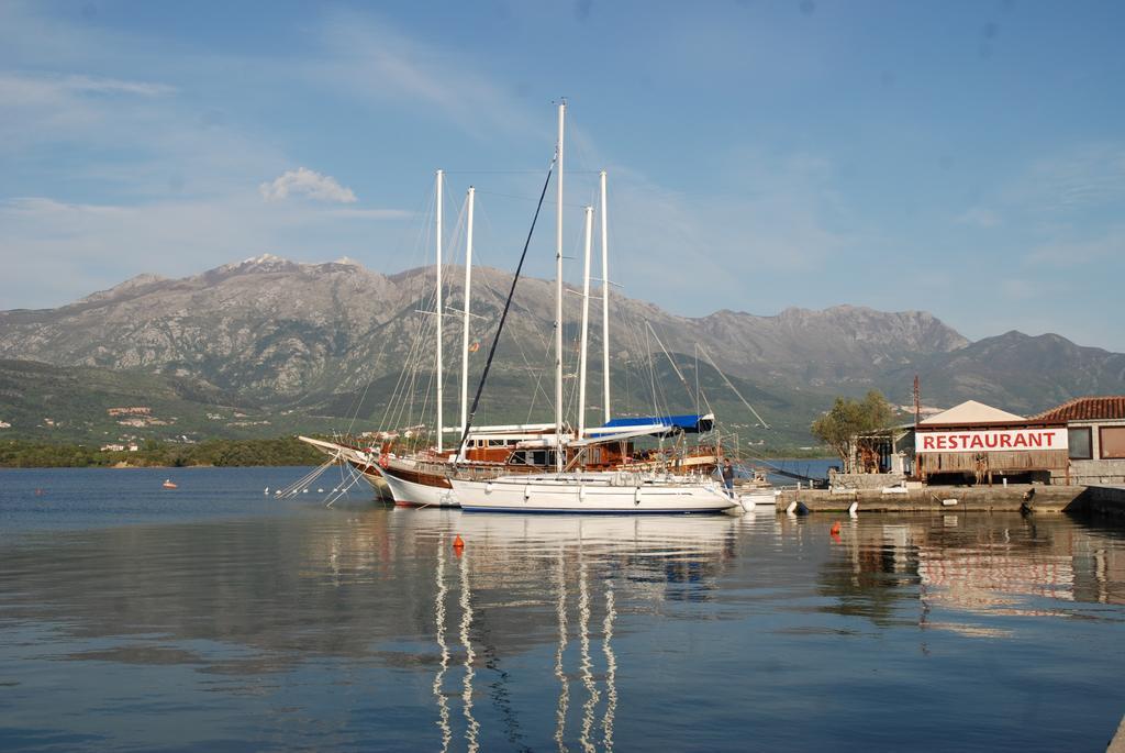 Dubravcevic Residence Tivat Exteriör bild