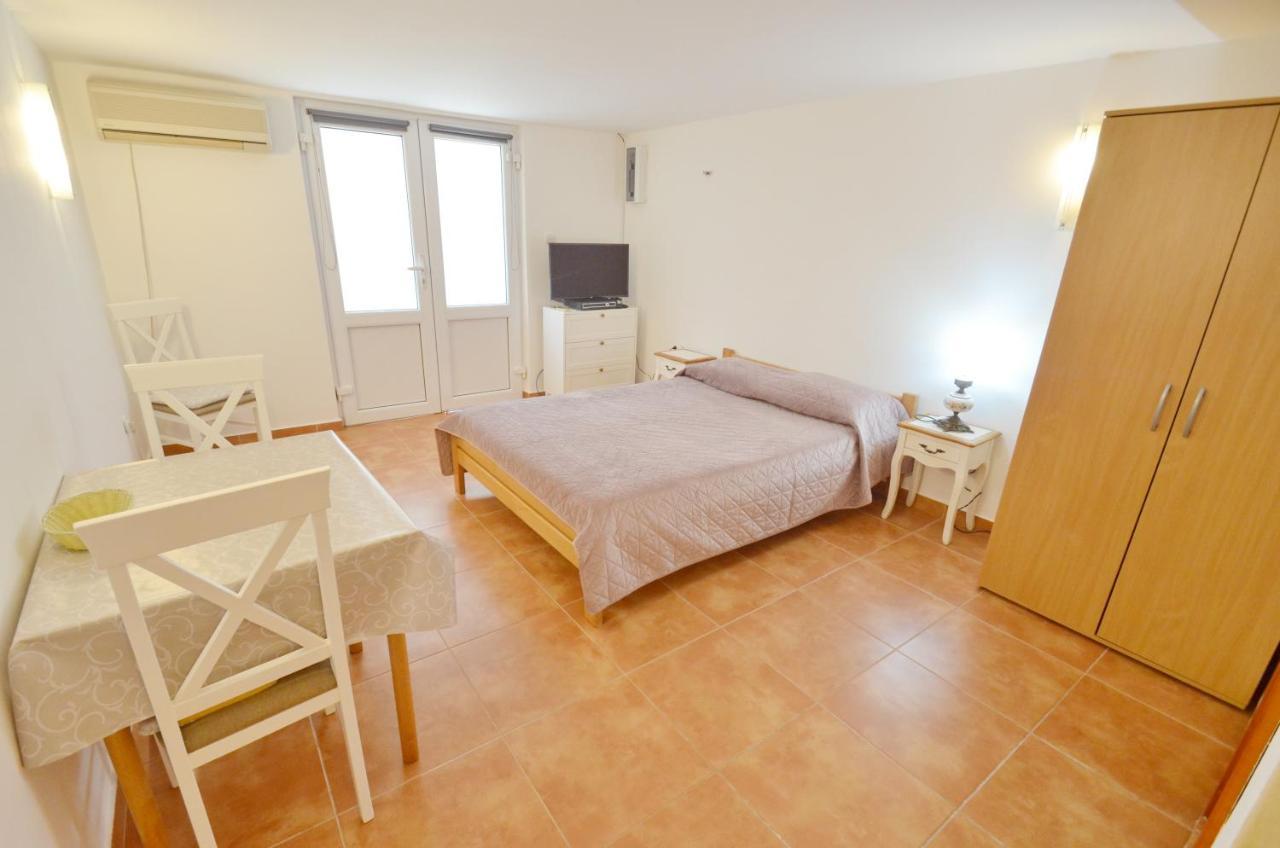 Dubravcevic Residence Tivat Exteriör bild