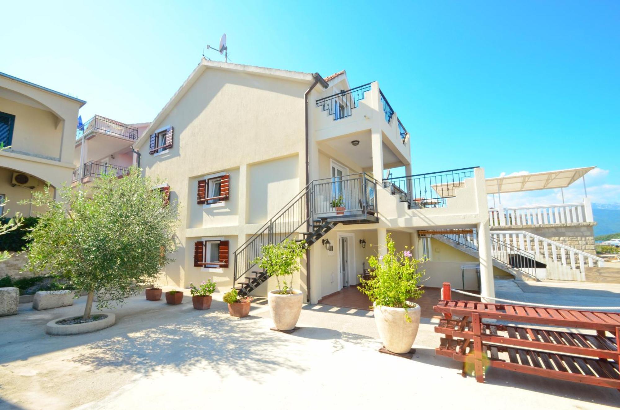 Dubravcevic Residence Tivat Exteriör bild
