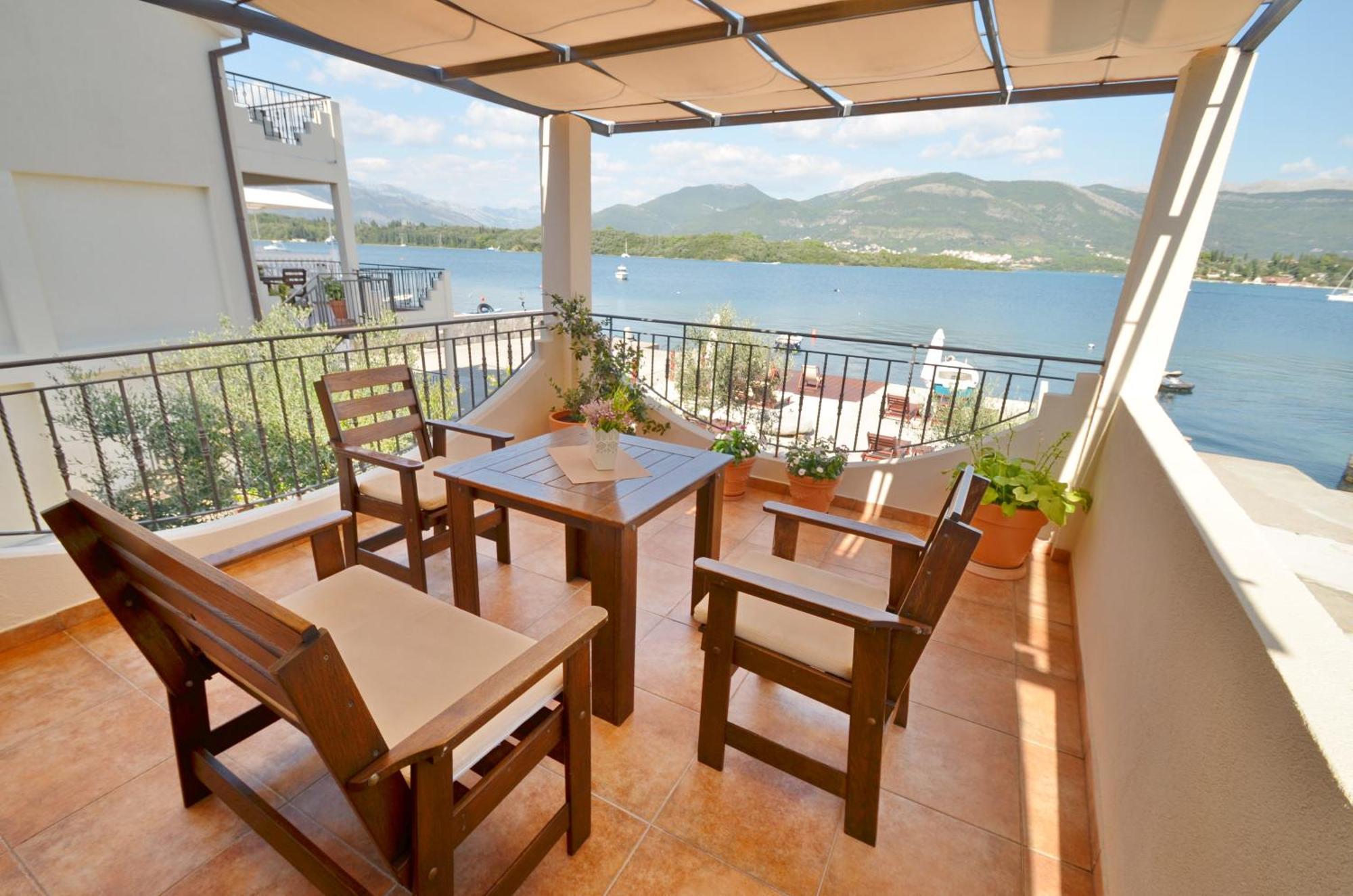 Dubravcevic Residence Tivat Exteriör bild