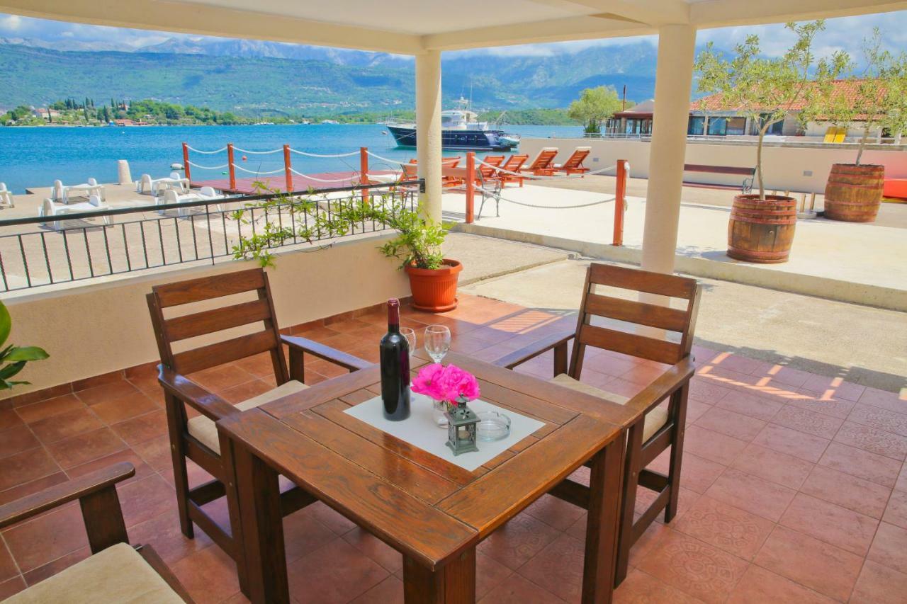 Dubravcevic Residence Tivat Exteriör bild